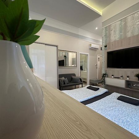 Revay 20 Suites By Corall Budapest Exteriör bild