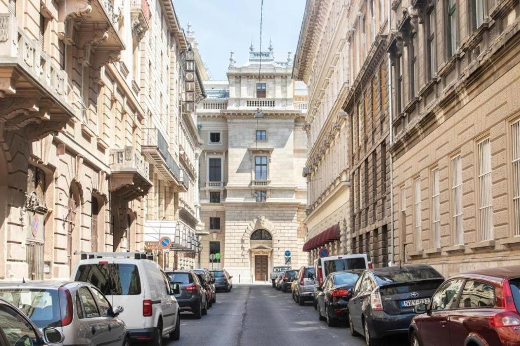 Revay 20 Suites By Corall Budapest Exteriör bild