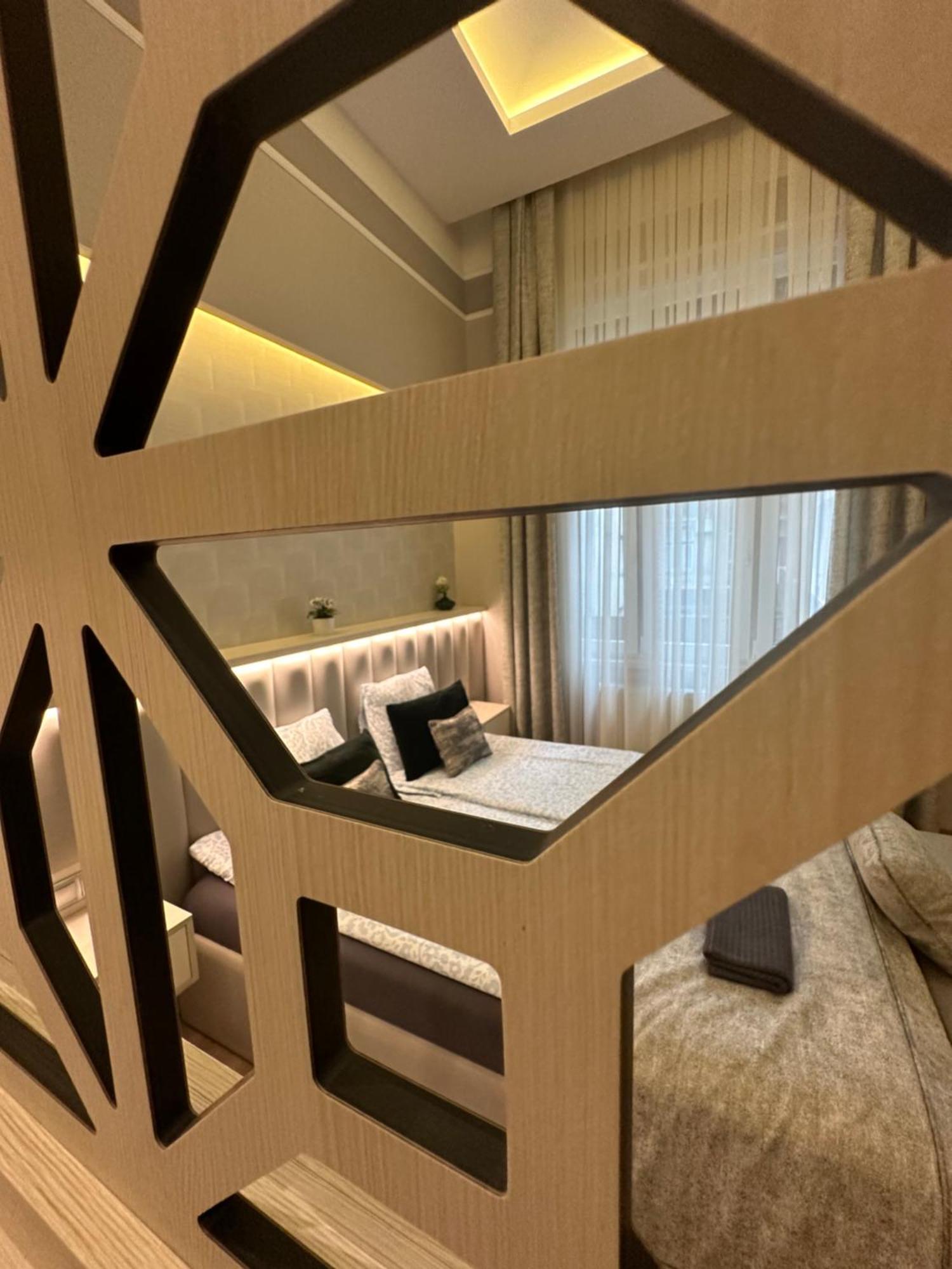 Revay 20 Suites By Corall Budapest Exteriör bild