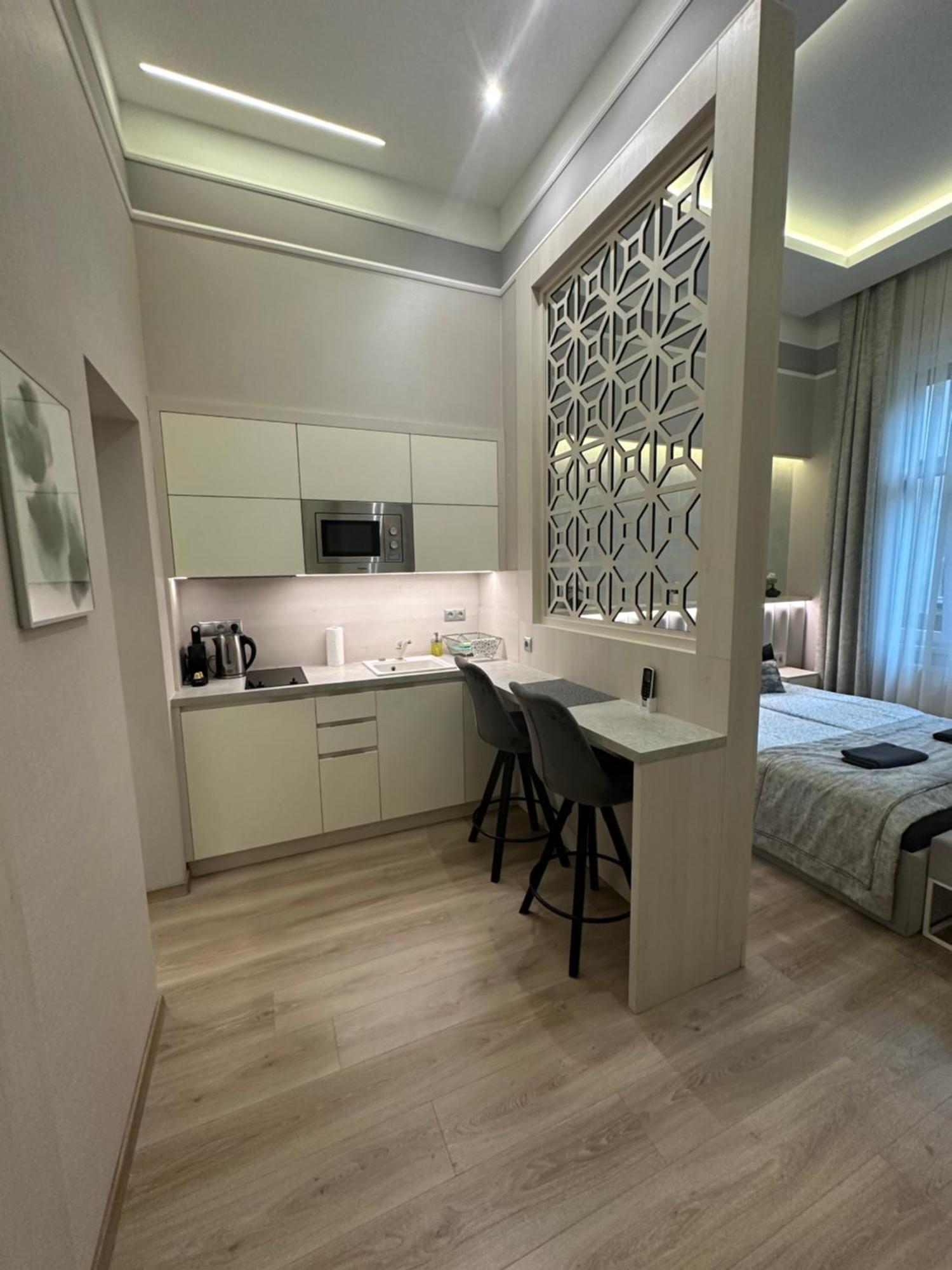 Revay 20 Suites By Corall Budapest Exteriör bild