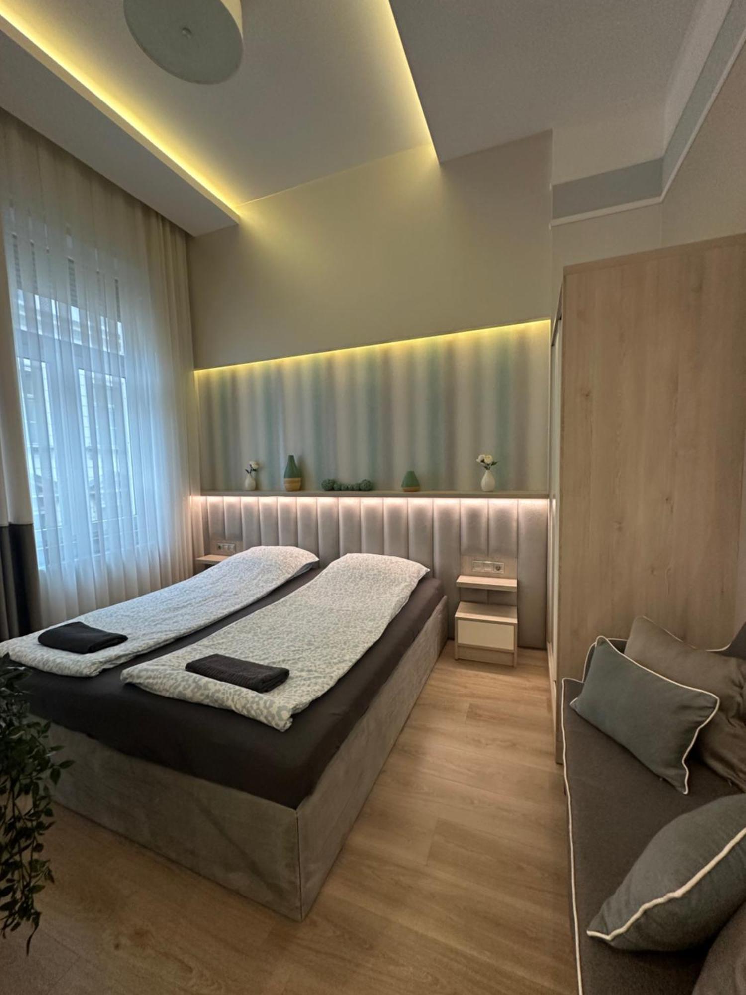 Revay 20 Suites By Corall Budapest Exteriör bild