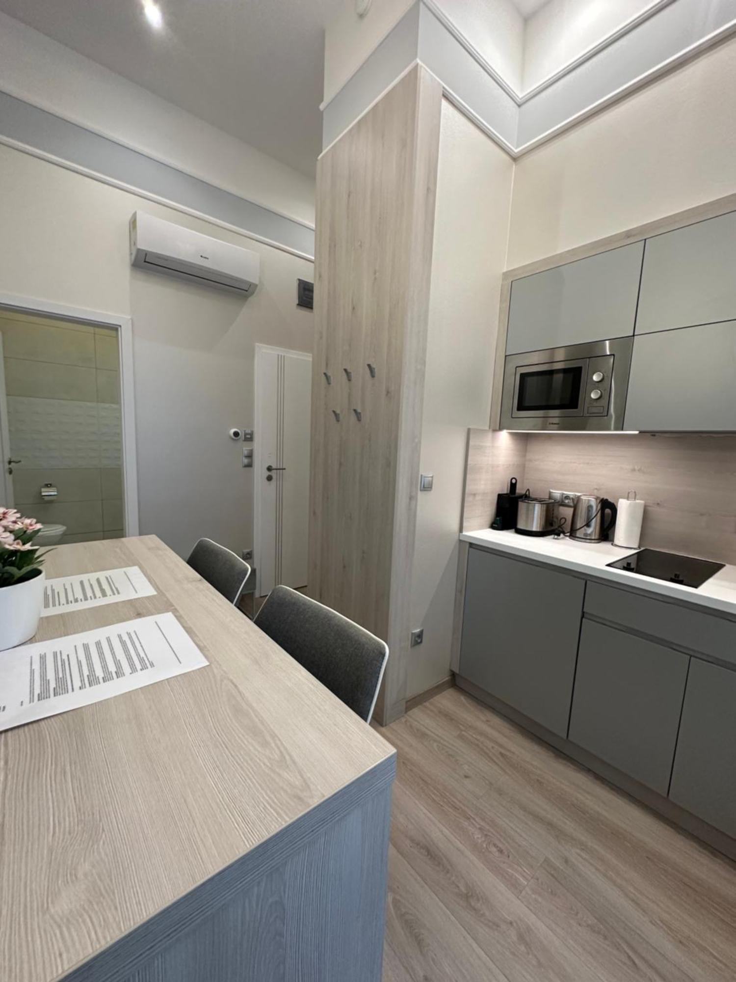 Revay 20 Suites By Corall Budapest Exteriör bild