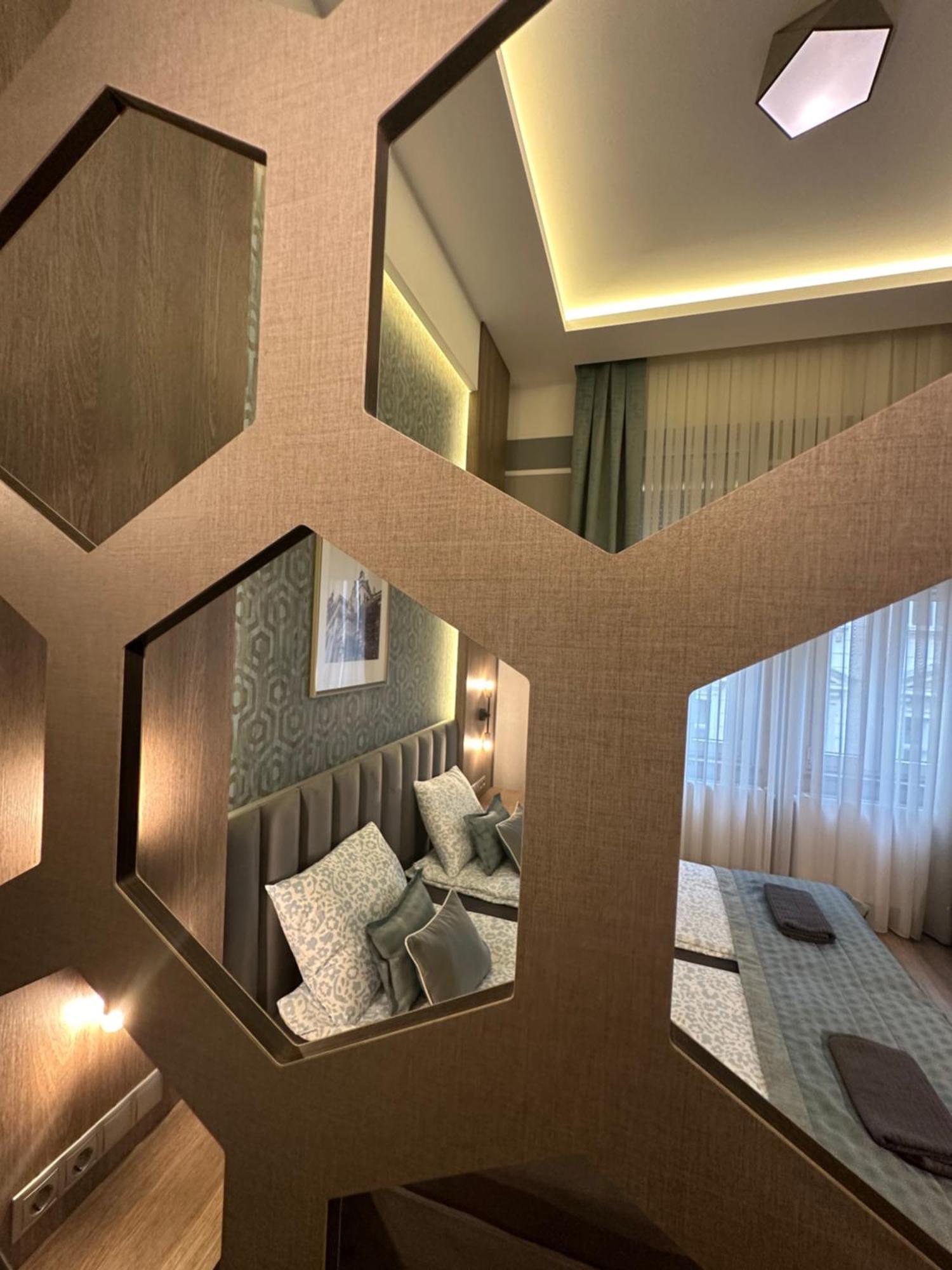 Revay 20 Suites By Corall Budapest Exteriör bild